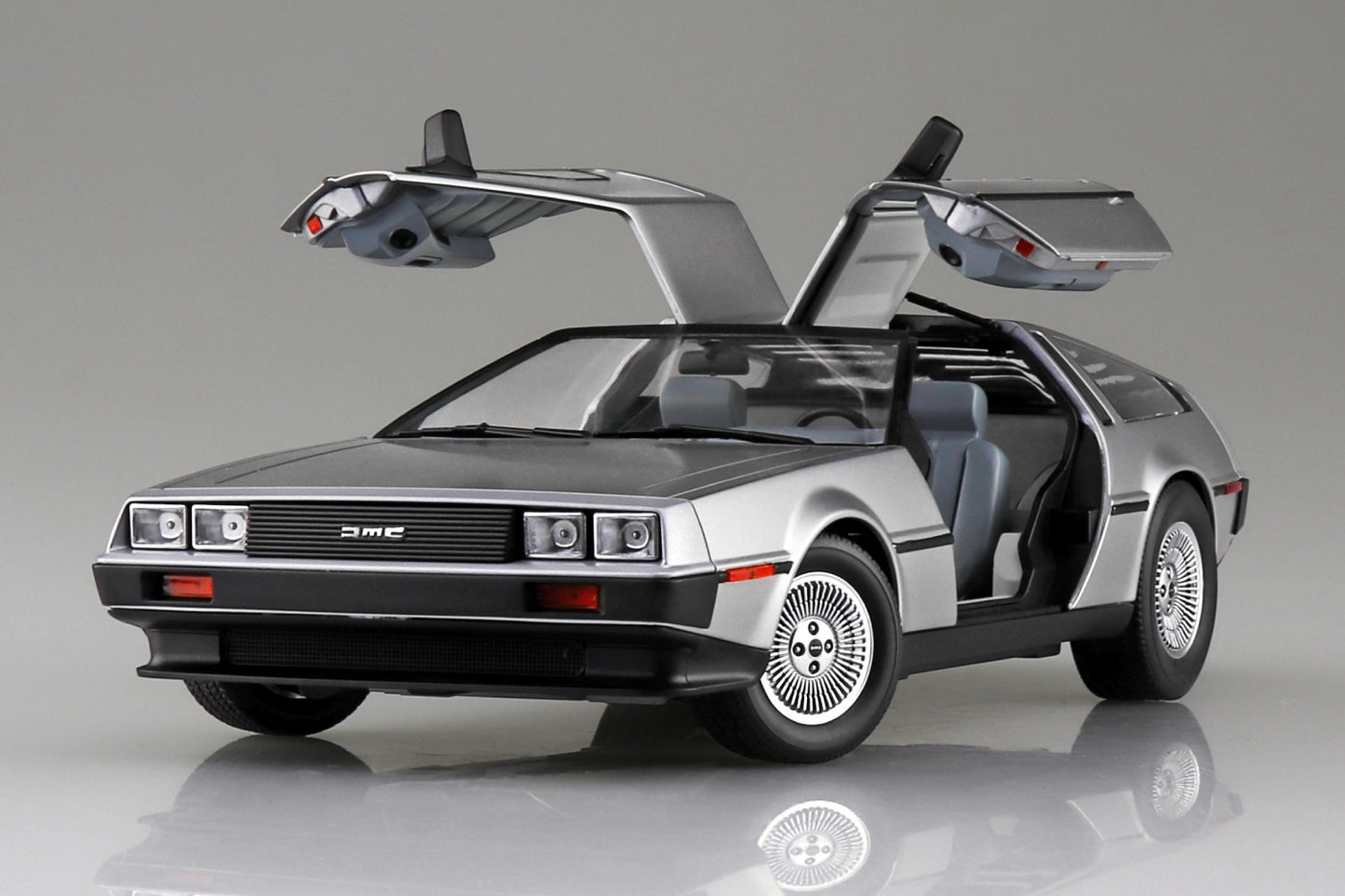 Delorean - Aoshima 1/24 Model Kit