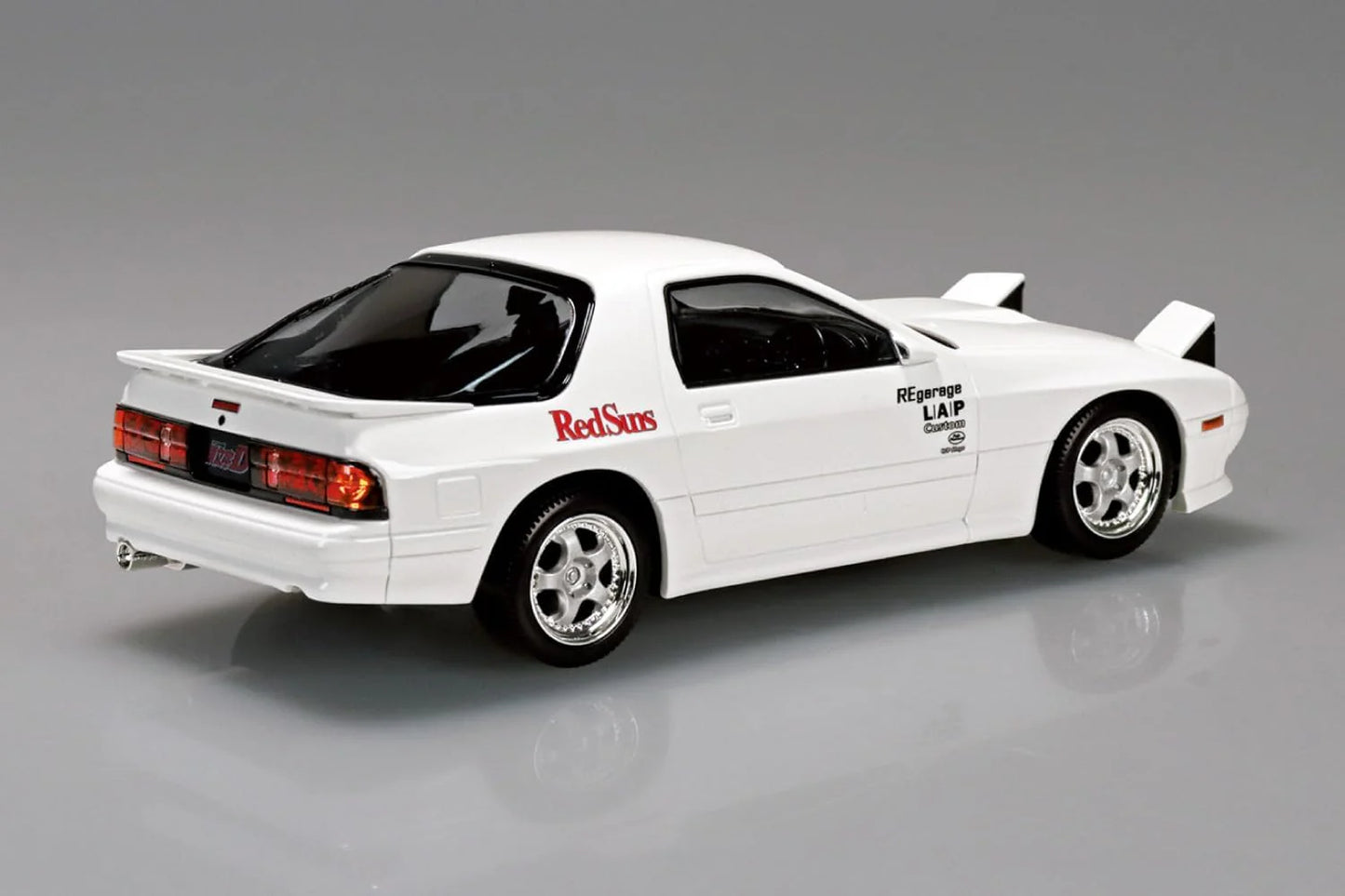 Initial D: D Ryosuke's FC #CM-3 - 1/32 Scale Model Kit