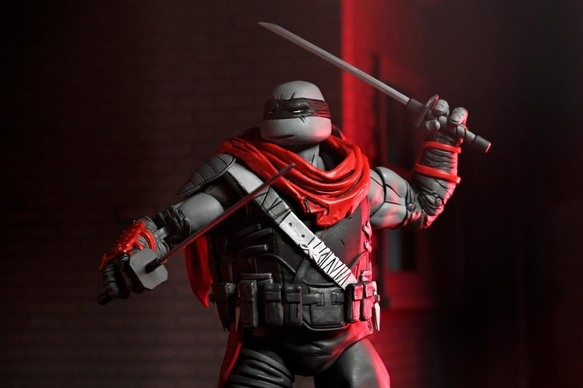 Teenage Mutant Ninja Turtles: The Last Ronin - The Lost Years - Nightwatcher Leonardo - 7" Action Figure - Videguy Collectibles