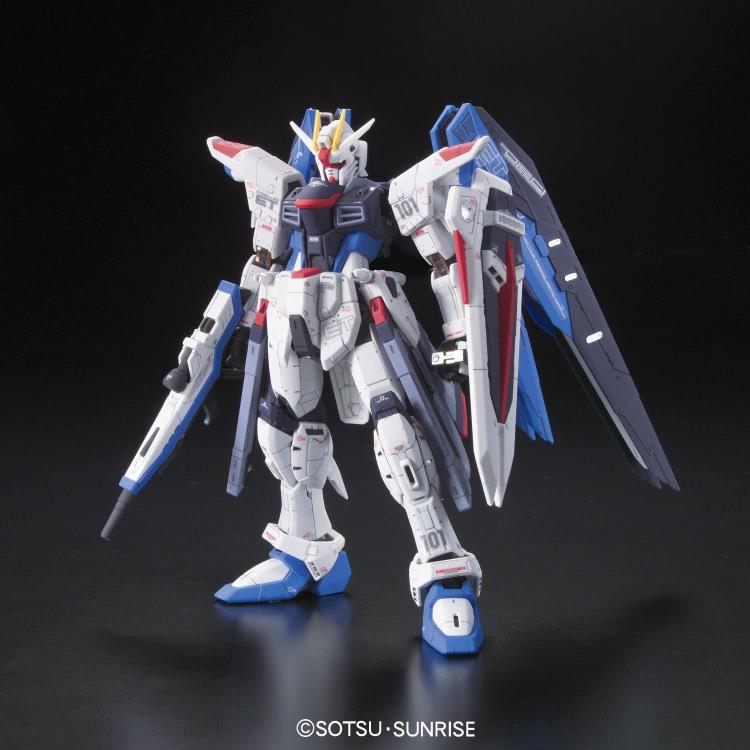 #5 Freedom Gundam "Gundam SEED", Bandai Hobby RG
