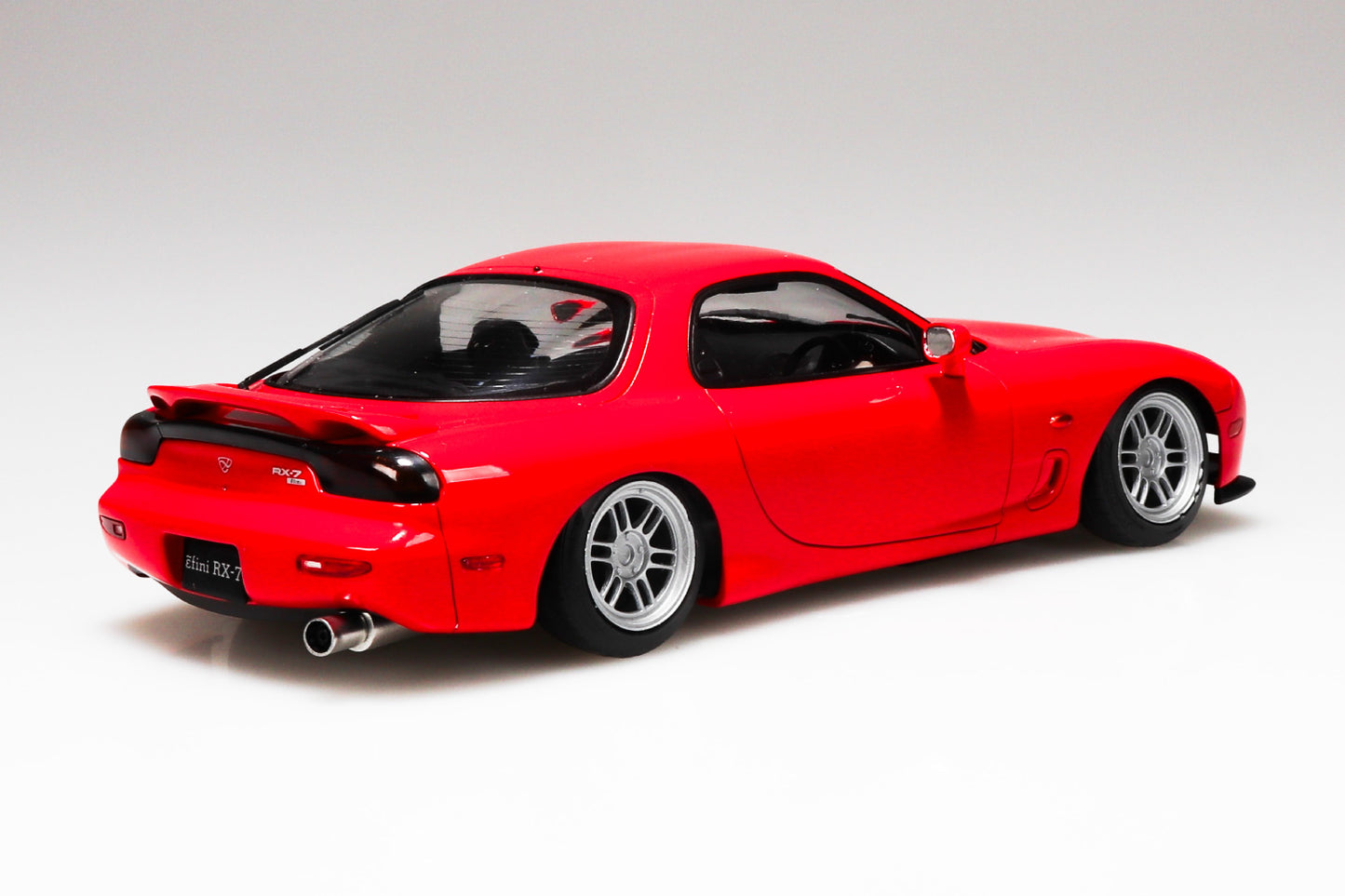 Mazda RX-7 FD3S - Aoshima 1/24 Model Kit