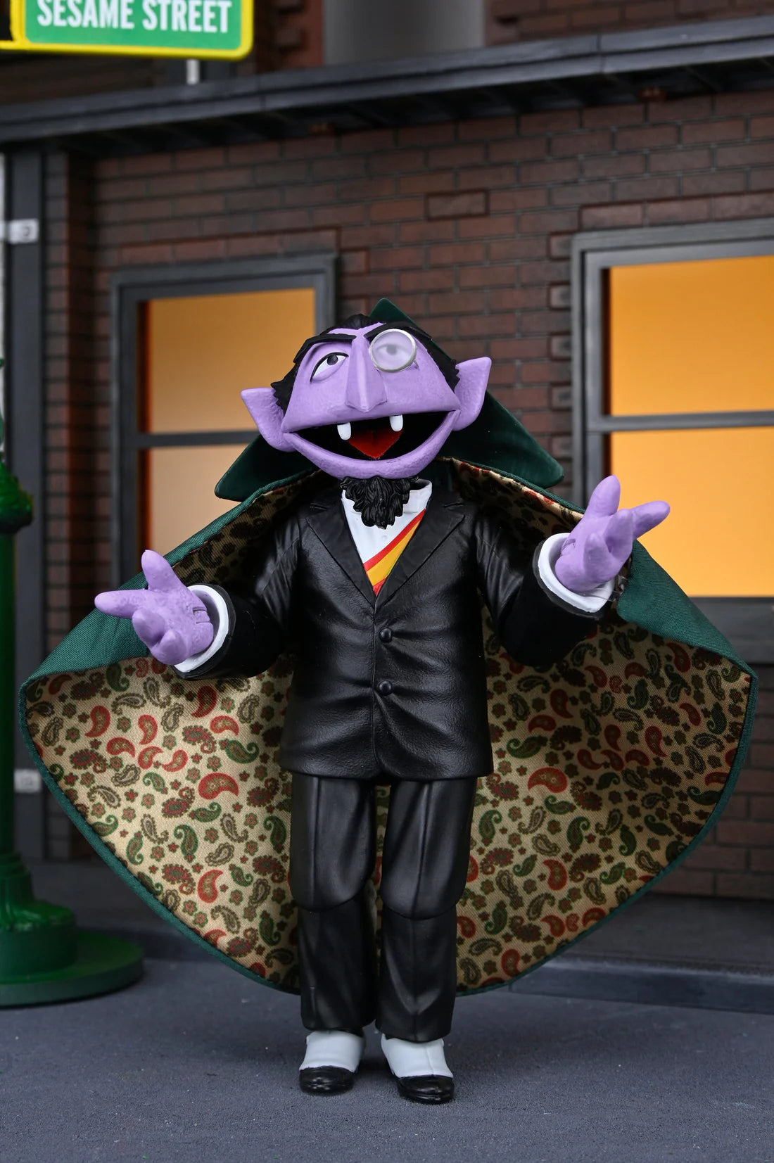 Sesame Street: Ultimate Count Von Count (Featuring the Number 2!) -  7" Action Figure - Videguy Collectibles