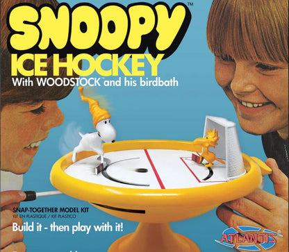 Atlantis - Peanuts: Snoopy Ice Hockey Game w/ Woodstock & Bird Bath
