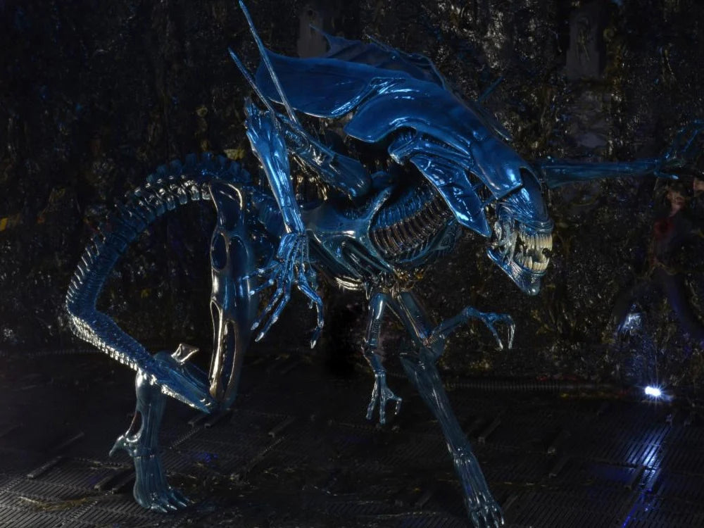 Aliens: Alien Queen - Ultra Deluxe Action Figure