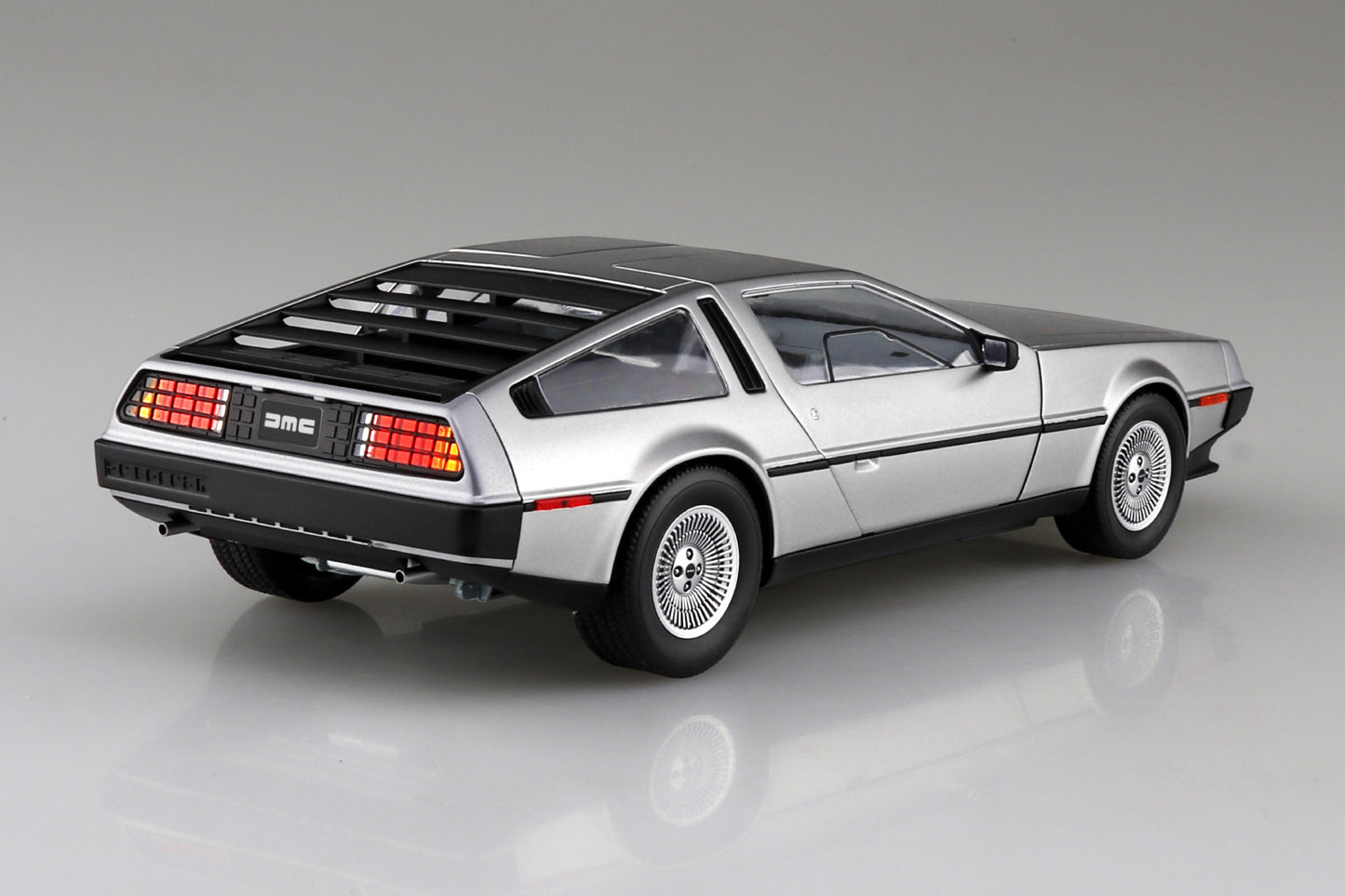 Delorean - Aoshima 1/24 Model Kit