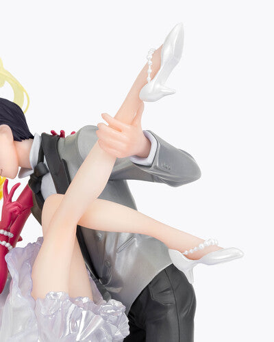 Sailor Moon: Usagi & Tuxedo Mask [Moonlight Glow Edition] - FiguartsZero Chouette
