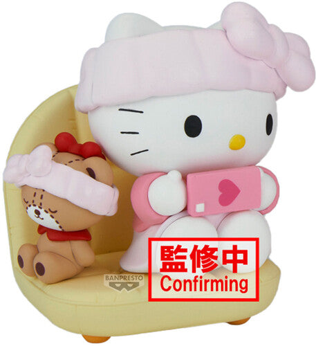 Sanrio Characters Nakayoshi Memories - Relaxing Time at Home: Hello Kitty - Figure
