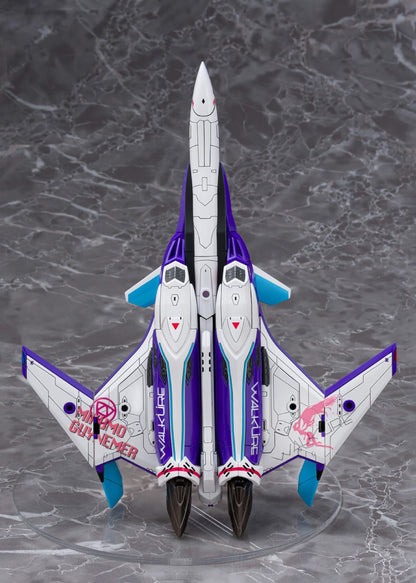 Macross Delta: VF-31J Siegfried Mikumo Guynemer - Variable Fighter Girls (V.F.G) Model Kit