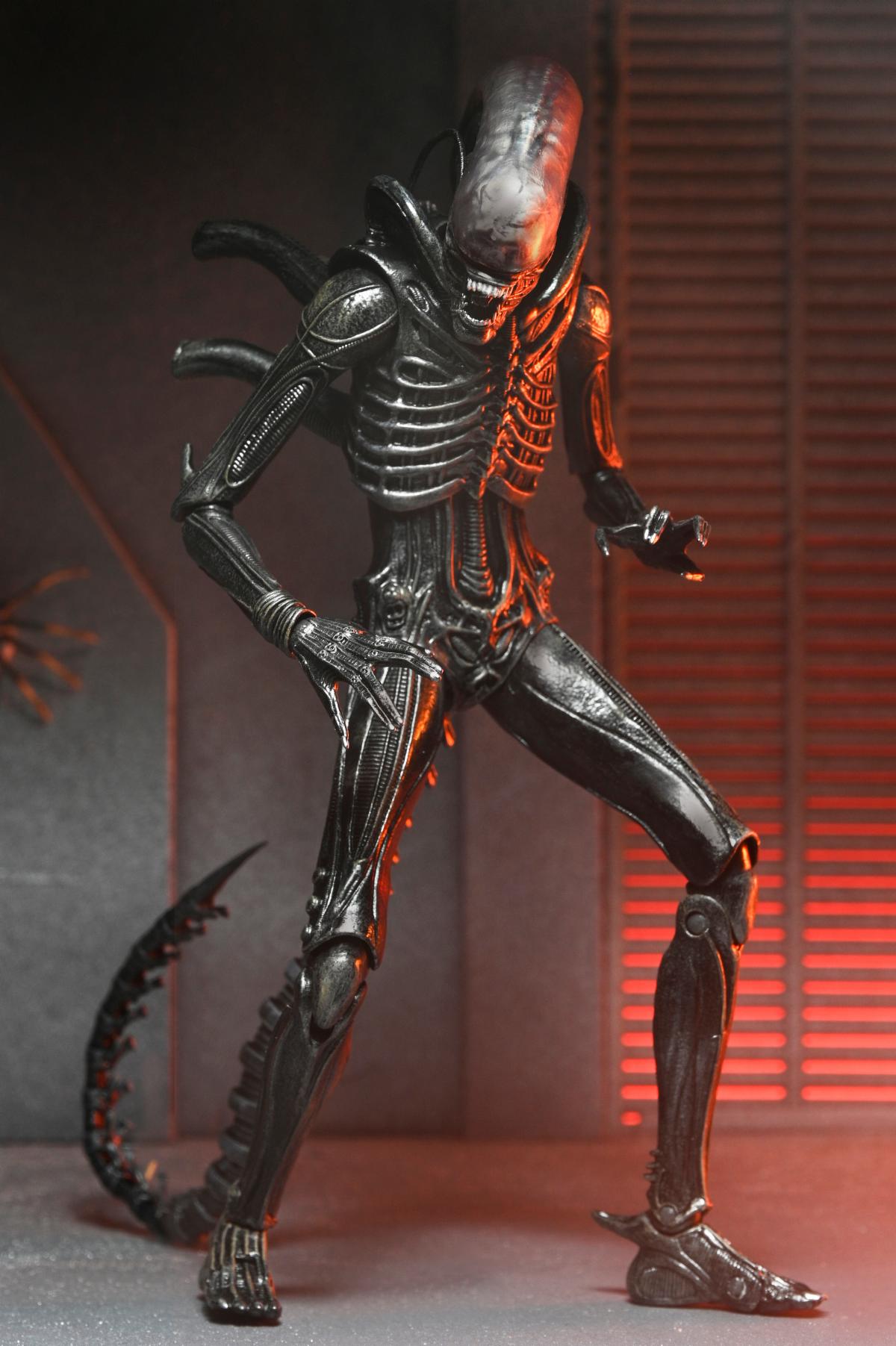 Alien Romulus: Xenomorph XX121 - Ultimate 7 inch Scale Action Figure