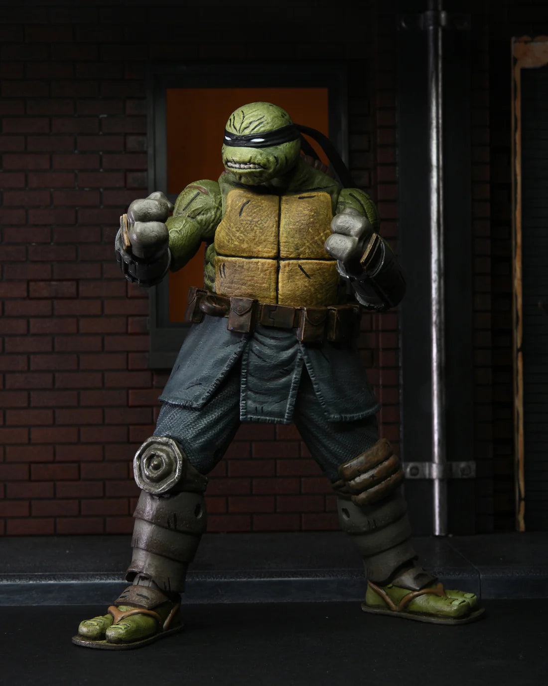 Teenage Mutant Ninja Turtles: The Last Ronin (Unarmored) - 7" Ultimate Action Figure