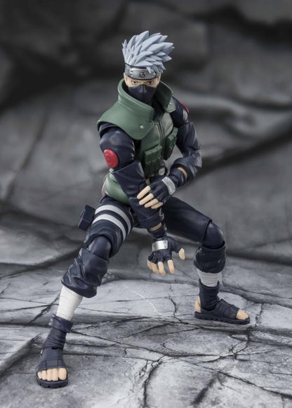 S.H. Figuarts - Naruto Shippuden - Kakashi Hatake (Famed Sharingan Hero)