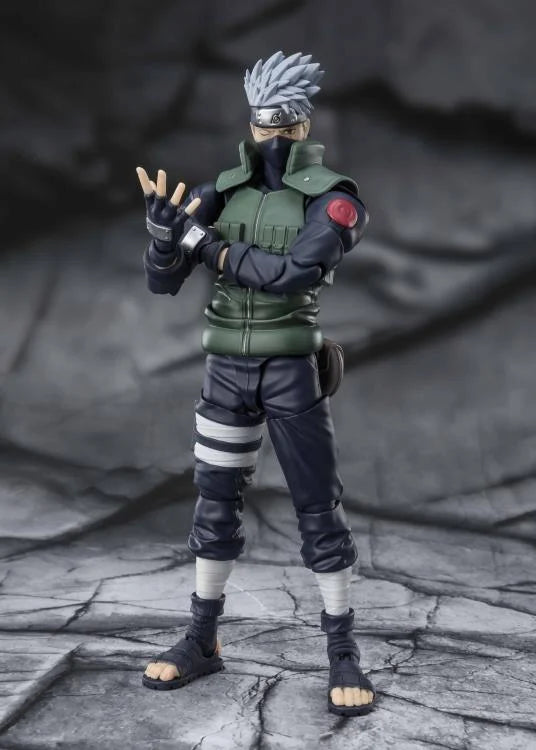 S.H. Figuarts - Naruto Shippuden - Kakashi Hatake (Famed Sharingan Hero)