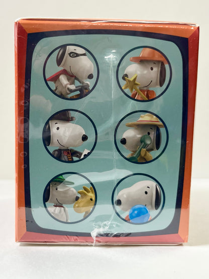 LiNoos X Peanuts: Snoopy Blind Box Figure