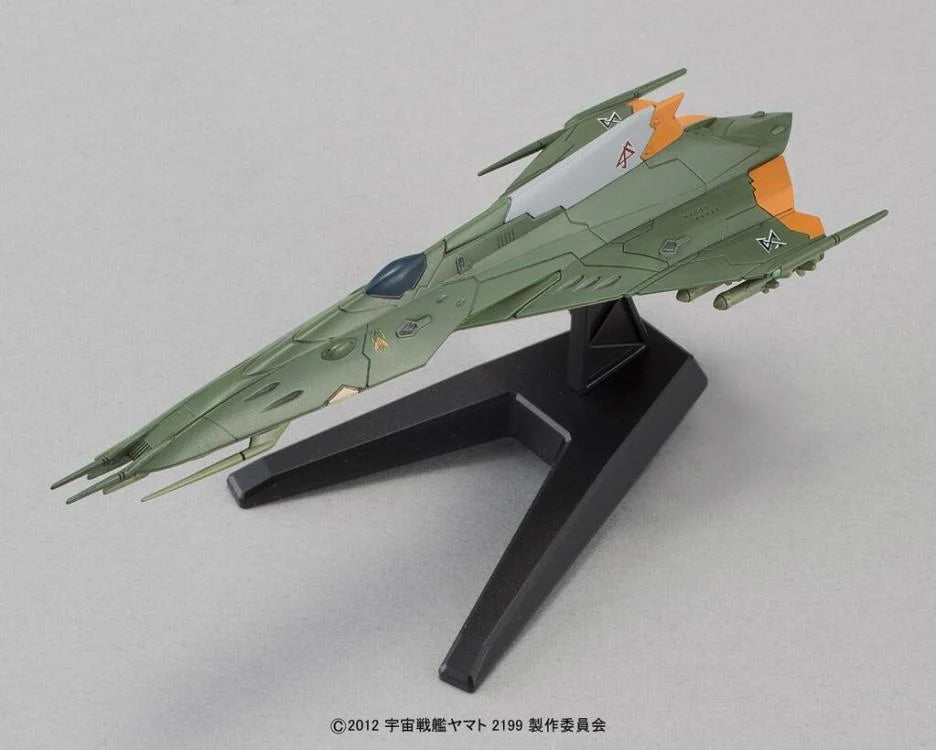 Bandai Spirits - Space Battleship Yamato 2199 - Gaiperon Class Aircraft Carrier Balgray - 1/1000 Scale Model Kit