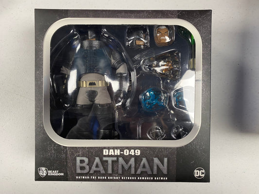Dynamic 8ction Heroes - Batman: The Dark Knight Returns Armored Batman (DAH-049)- Action Figure
