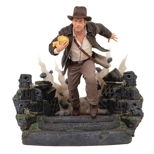 Indiana Jones and the Raiders of the Lost Ark Escape with the Idol Deluxe Gallery Statue