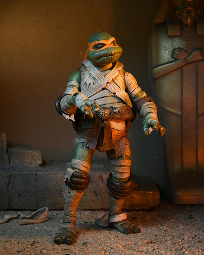 Universal Monsters x Teenage Mutant Ninja Turtles: Michalangelo as The Mummy - 7" Ultimate Action Figure