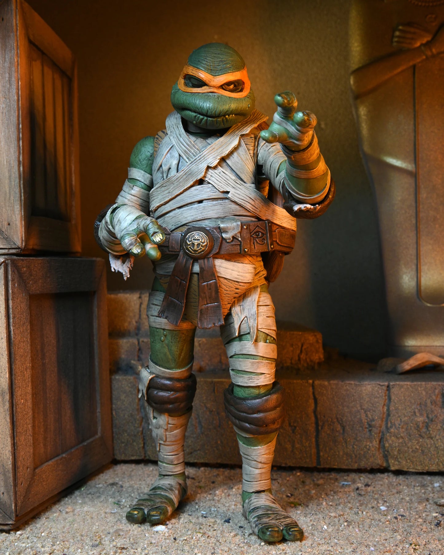 Universal Monsters x Teenage Mutant Ninja Turtles: Michalangelo as The Mummy - 7" Ultimate Action Figure