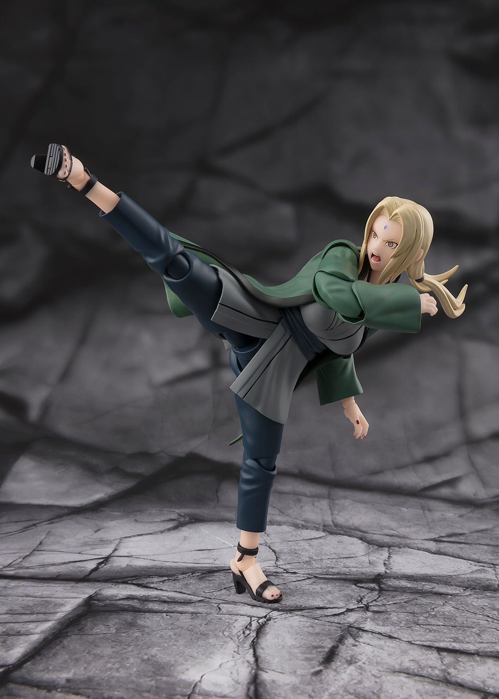 [Pre-Order] Naruto - Tsunade -The Legendary Medical Ninja - S.H.Figuarts