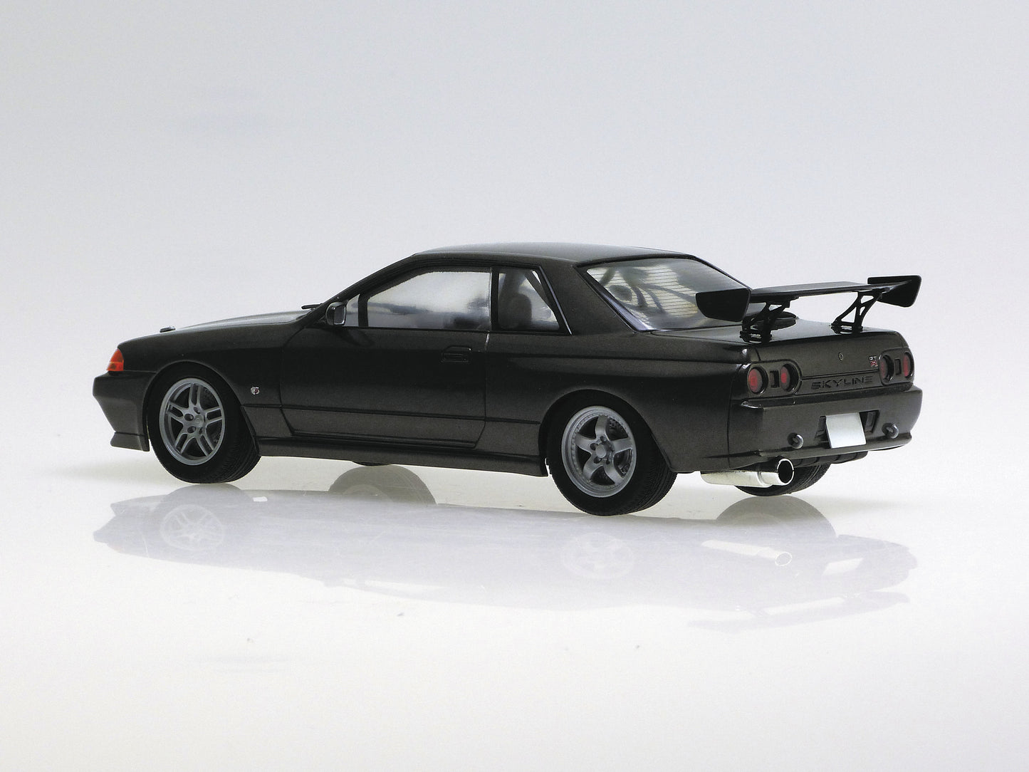 Initial D: Hojyo Rin BNR32 Skyline GTR - 1/24 Scale Model Kit