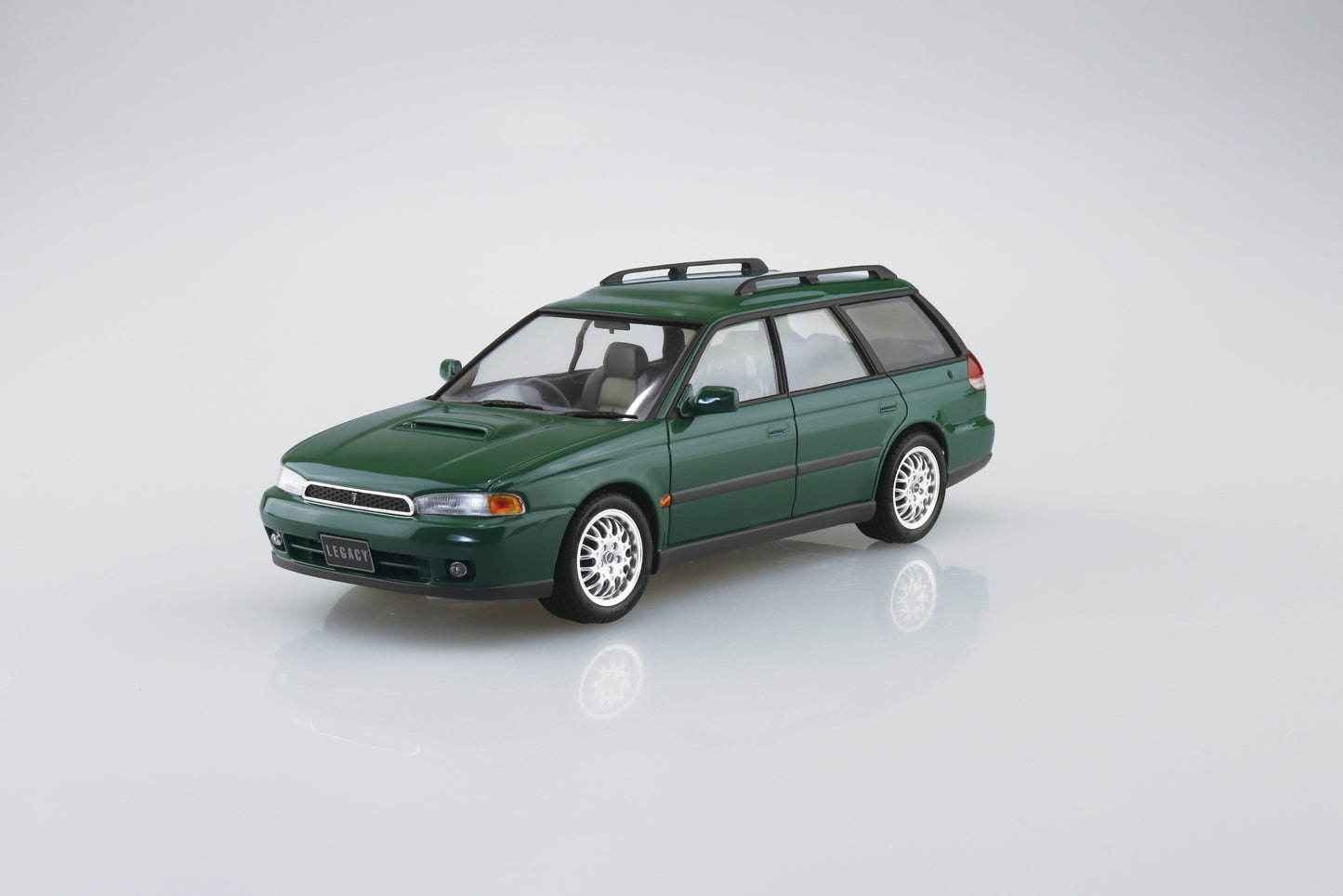 Subaru BG5 Legacy Touring Wagon 93 - 1/24 Scale Model Kit