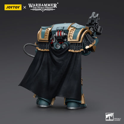 Warhammer The Horus Heresy: Sons of Horus - Legion Praetor in Cataphractii Terminator Armour - 1/18 Action Figure