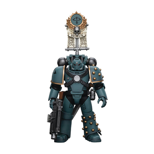 Warhammer: The Horus Heresy - Sons of Horus - MK IV Legion Vexilla - 1/18 Scale Action Figure