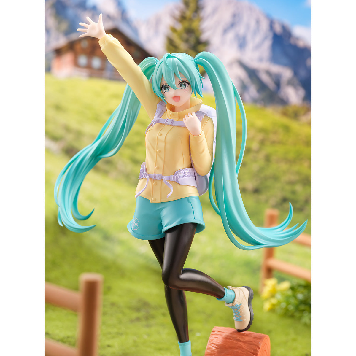 Hatsune Miku: Holiday Memories Mountain Climbing - Prize Figure