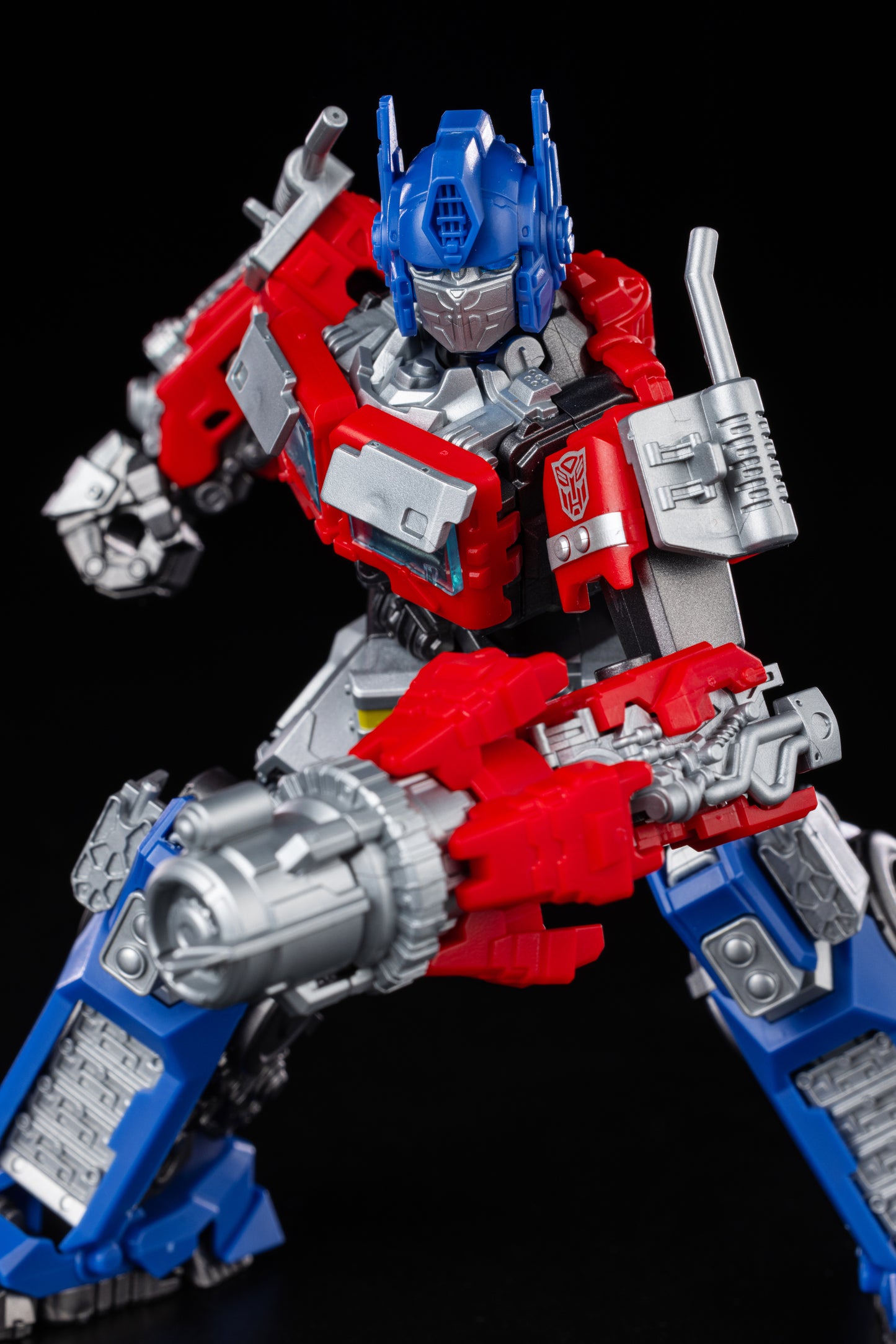 Transformers Classic Class 01: Rise of the Beasts - Optimus Prime - Blokees