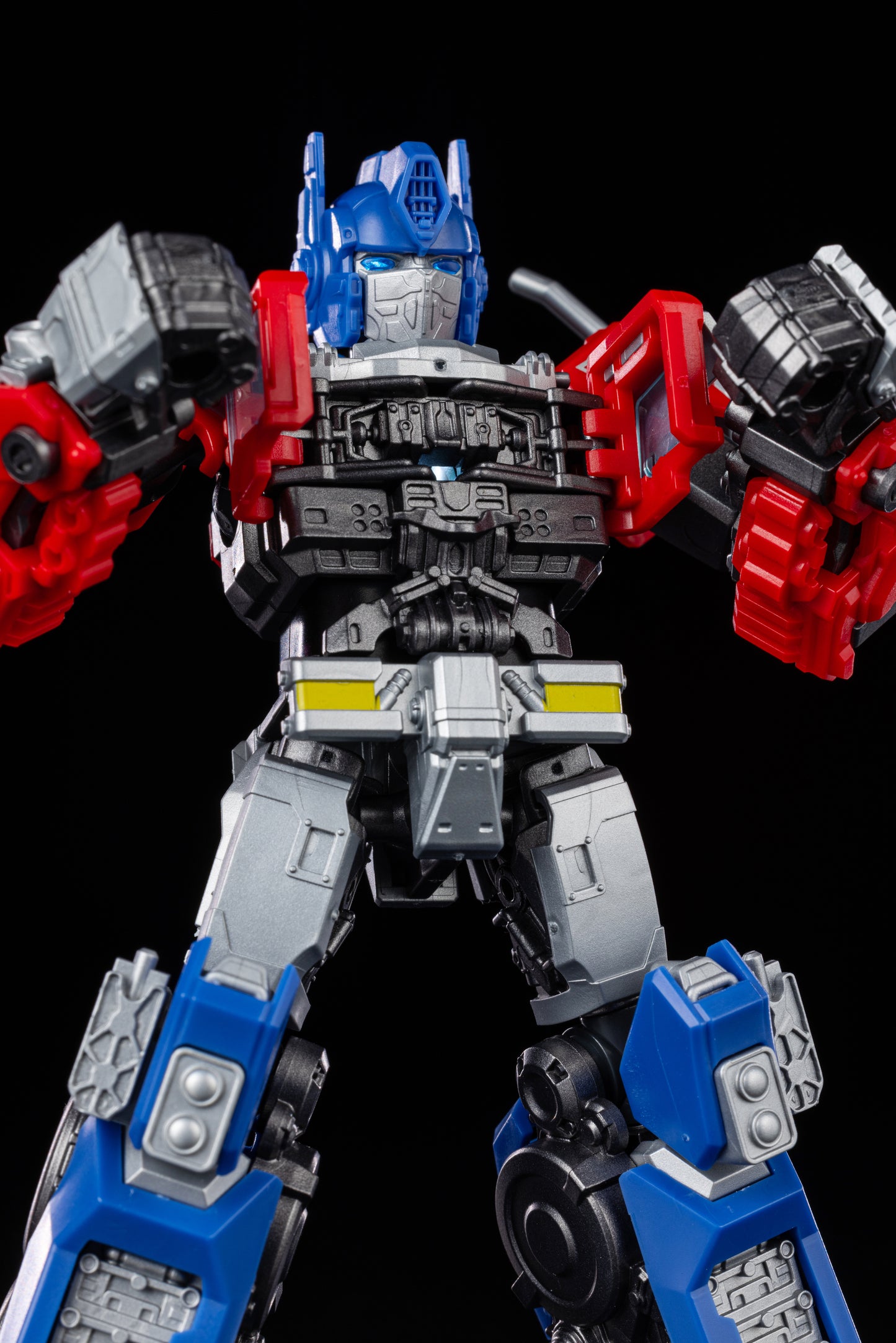Transformers Classic Class 01: Rise of the Beasts - Optimus Prime - Blokees