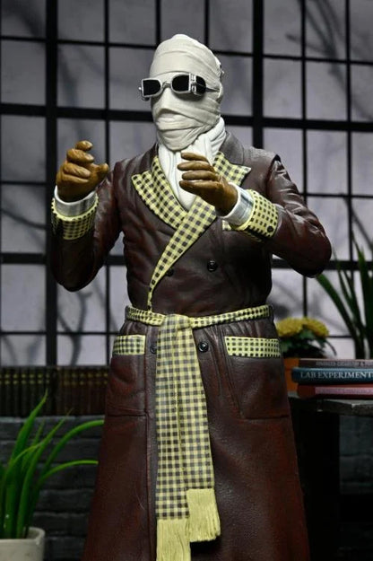 Universal Monsters: The Invisible Man - Dr. Jack Griffin (Kemp House) - Ultimate Action Figure