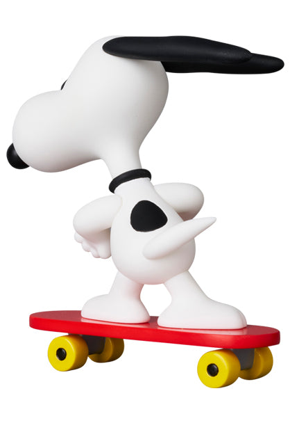 Peanuts: Skateboard Snoopy #824 - Ultra Detail Figure