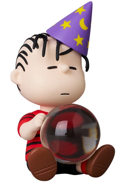 Peanuts: Linus & Crystal Ball #825 - Ultra Detail Figure
