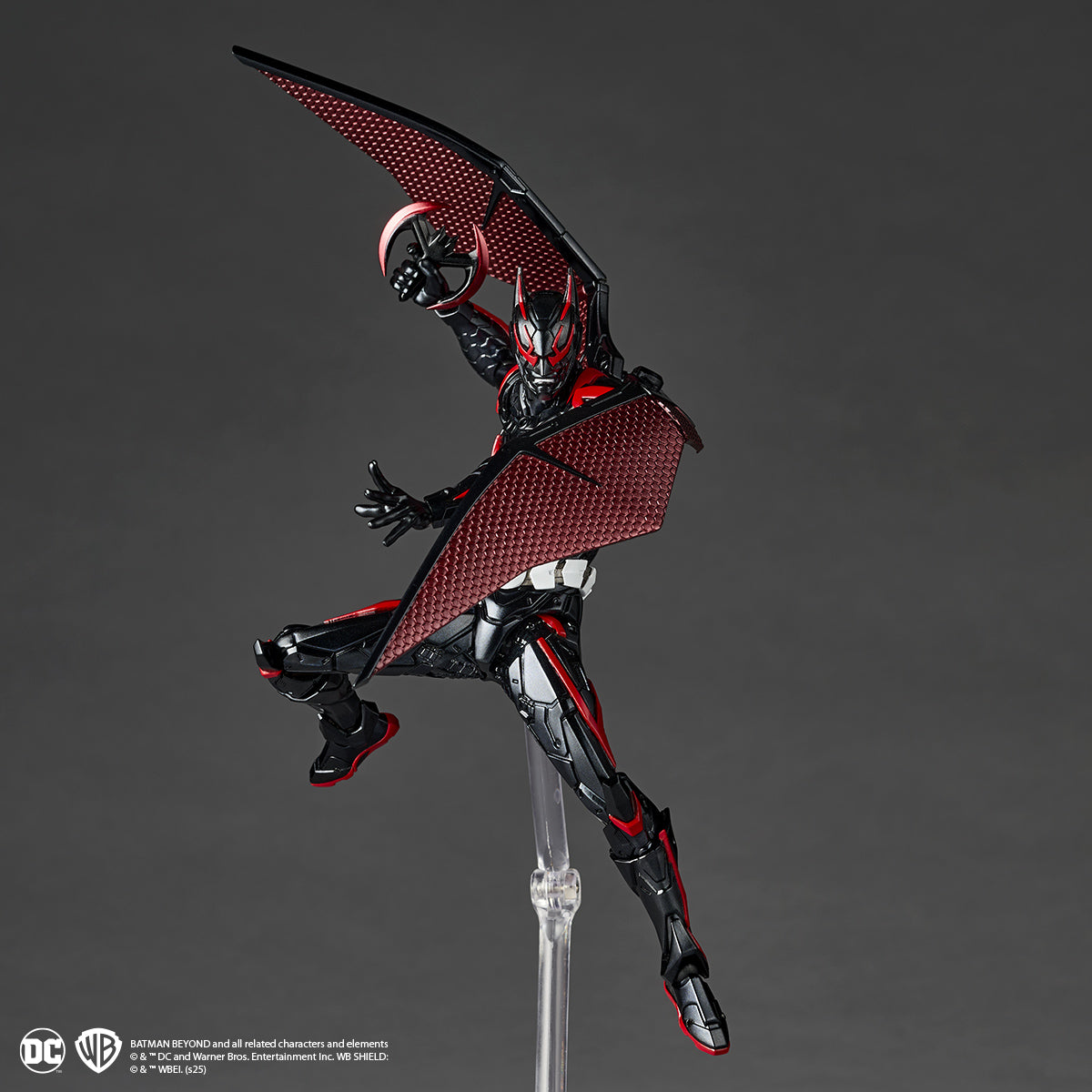 [Pre-Order] Batman Beyond: Revoltech Amazing Yamaguchi Batman - Action Figure