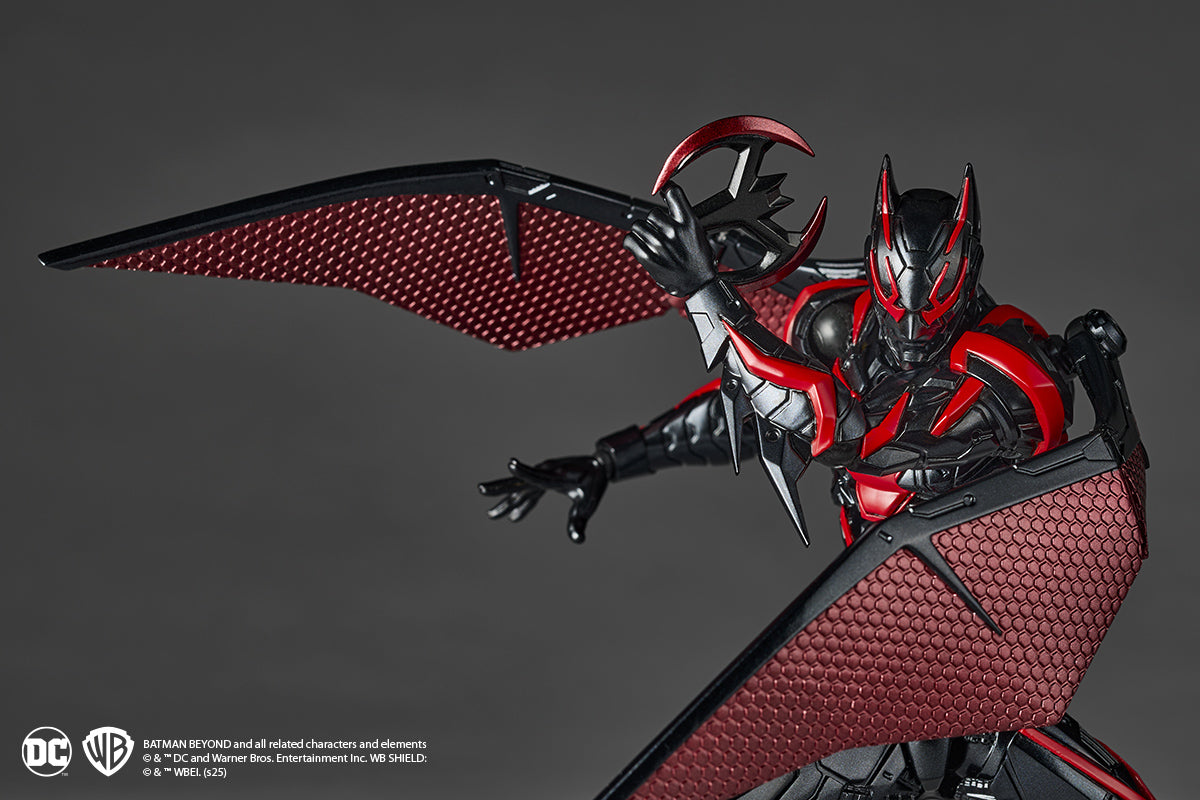 [Pre-Order] Batman Beyond: Revoltech Amazing Yamaguchi Batman - Action Figure