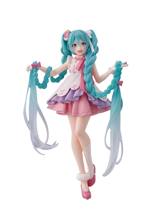 Hatsune Miku (Rapunzel Wonderland) - Prize Figure
