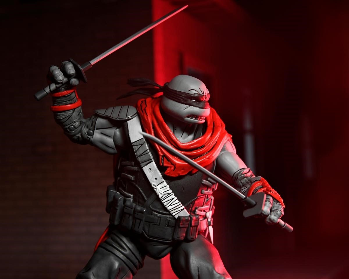 Teenage Mutant Ninja Turtles: The Last Ronin - The Lost Years - Nightwatcher  Leonardo -  7" Action Figure - Videguy Collectibles