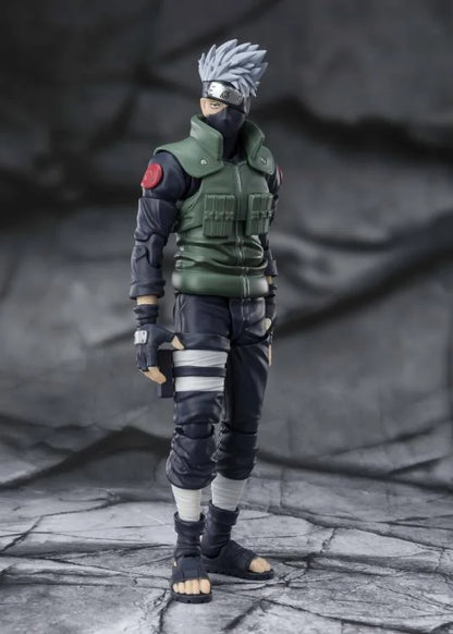 S.H. Figuarts - Naruto Shippuden - Kakashi Hatake (Famed Sharingan Hero)