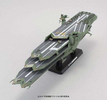 Bandai Spirits - Space Battleship Yamato 2199 - Gaiperon Class Aircraft Carrier Balgray - 1/1000 Scale Model Kit