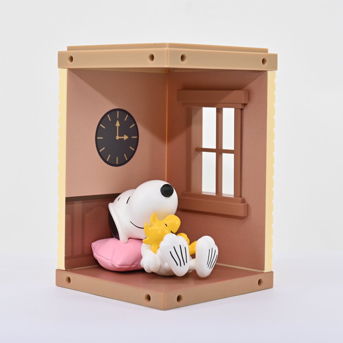 Peanuts: Snoopy Hero Box Home Sweet Home - Blind Box