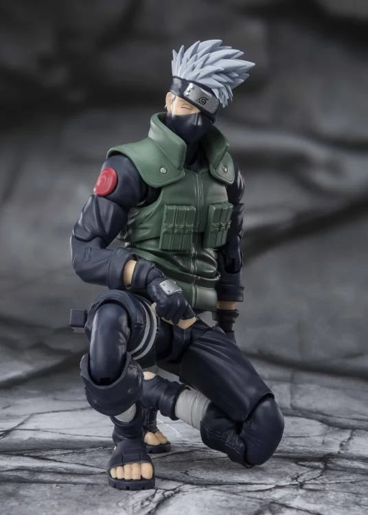 S.H. Figuarts - Naruto Shippuden - Kakashi Hatake (Famed Sharingan Hero)