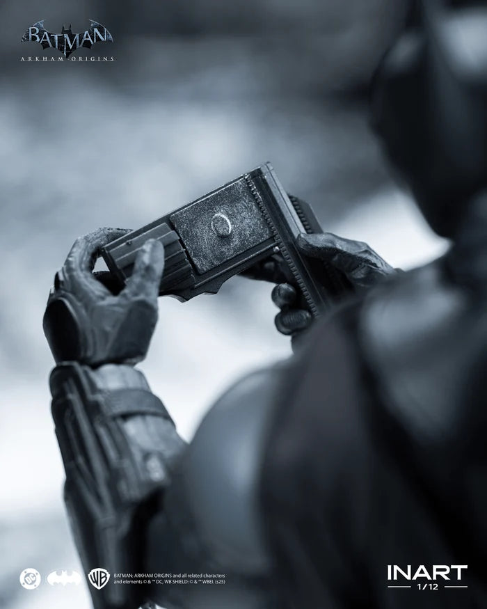 Batman: (Batman: Arkham Origins) 1/12 Action Figure
