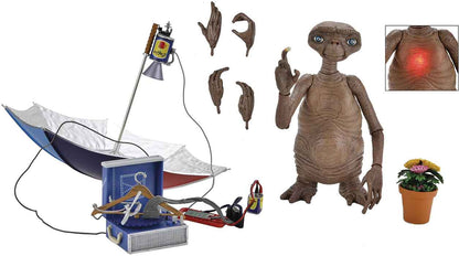 Neca: E.T. Ultimates 5 Inch Action Figure - E.T. Light Up Deluxe