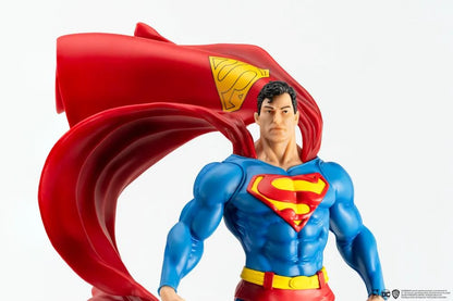DC Comics Superman (Classic Ver.) 1/8 Scale PX Previews Exclusive Statue