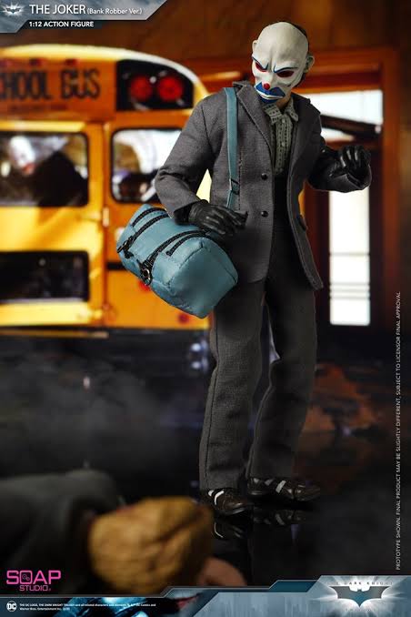 The Dark Knight: The Joker (Bank Robber Version) Figure