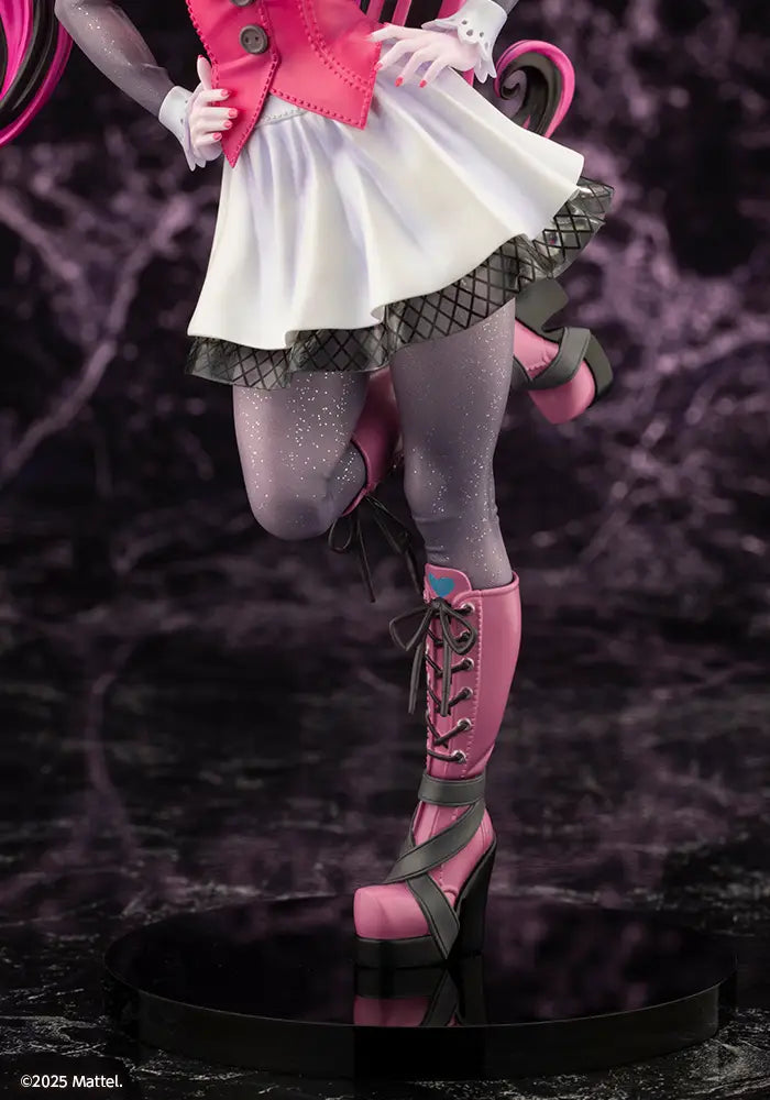 Monster High: Draculaura - 1/7 Scale Bishoujo Statue