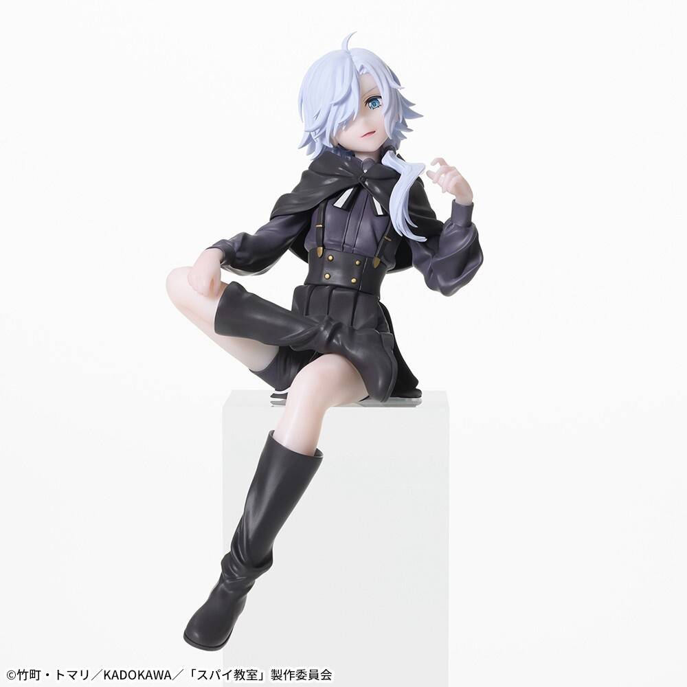 SPY CLASSROOM PM Perching Figure - Monika