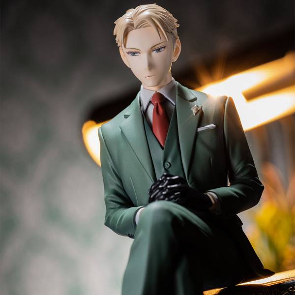 SPY x FAMILY: Loid Forger Perching Figure - PM Prize Figure