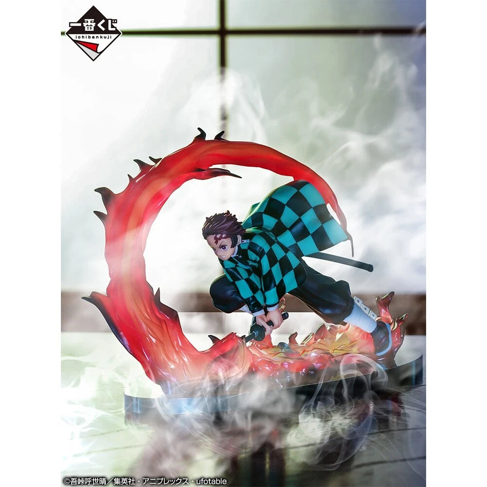 Demon Slayer: Kimetsu no Yaiba Demon Slayer Ichibansho Tanjiro Kamado 3.9-Inch Collectible PVC Statue [(Shake The Sword Burn Your Heart)]