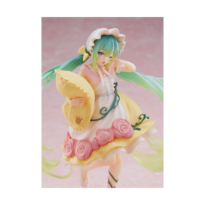 Sleeping Beauty Hatsune Miku Wonderland Figure